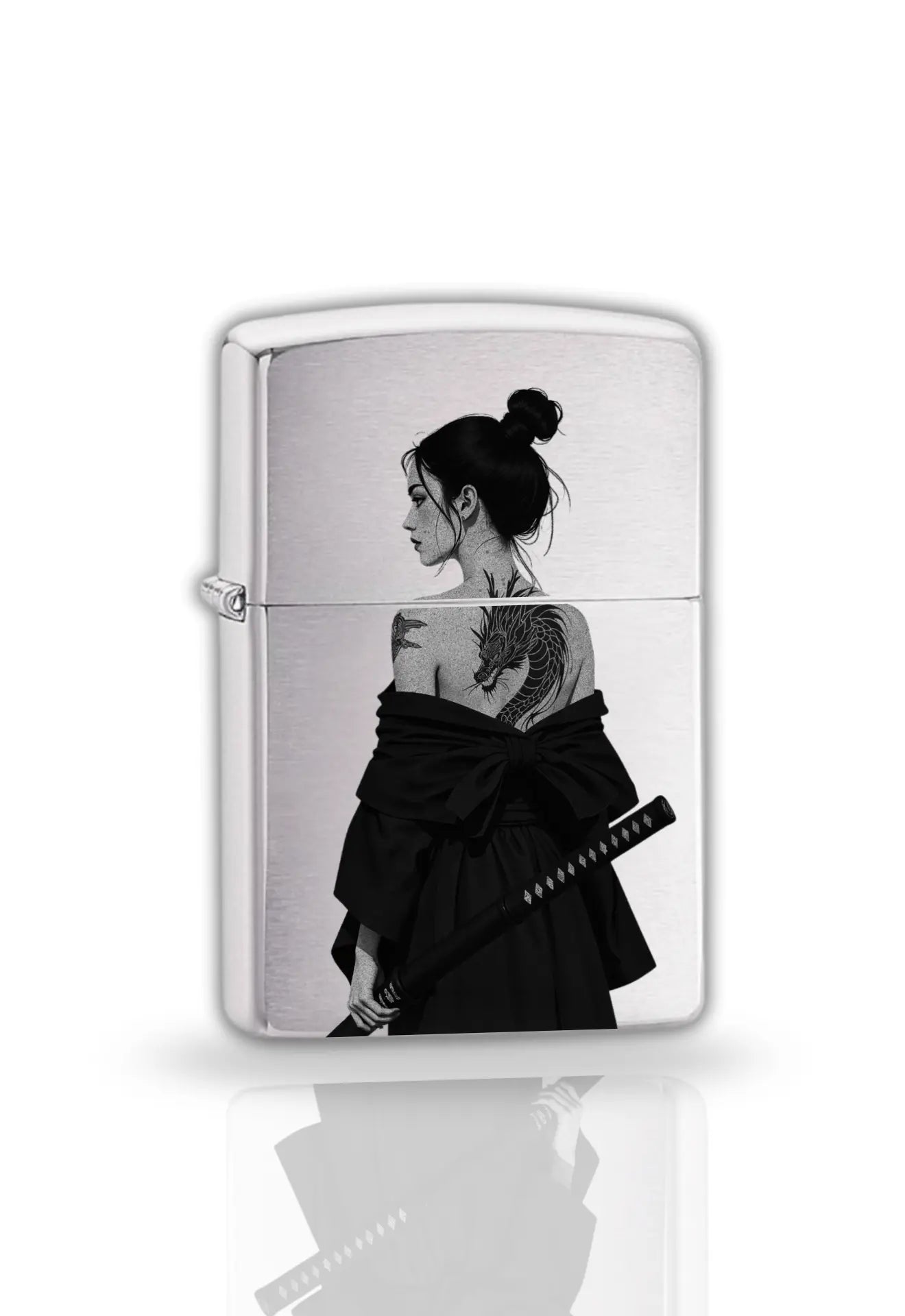 Briquet style Zippo Noir & Argenté – Samurai Girl Majestico Gift Store