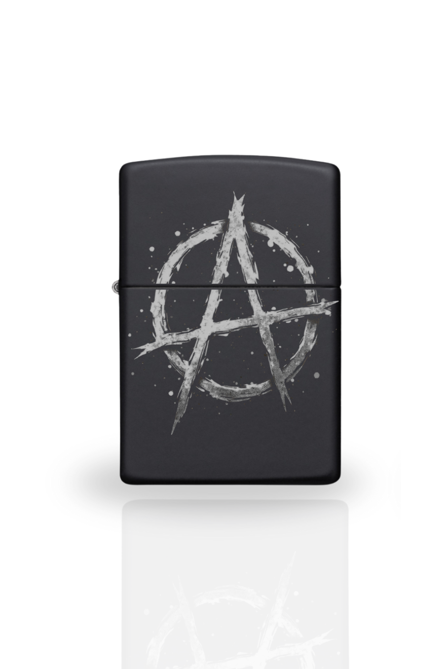 Briquet style zippo noir rechargeable modèle Signe d'Anarchy