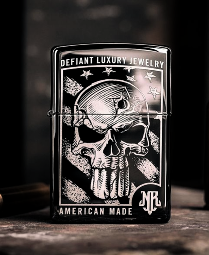 Briquet argenté style zippo rechargeable essence Night Rider