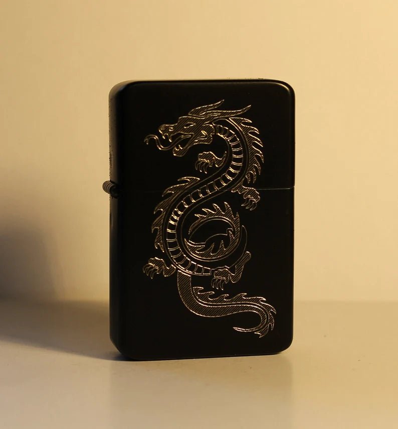 Briquet Noir style Zippo Design Dragon doré cadeau pour homme - Ma boutique